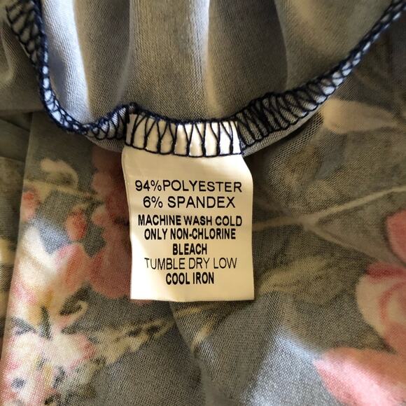 PaperMoon NWT Basima Back Detail Knit Top Beautiful Floral Tank Top Size 1X - Picture 9 of 13